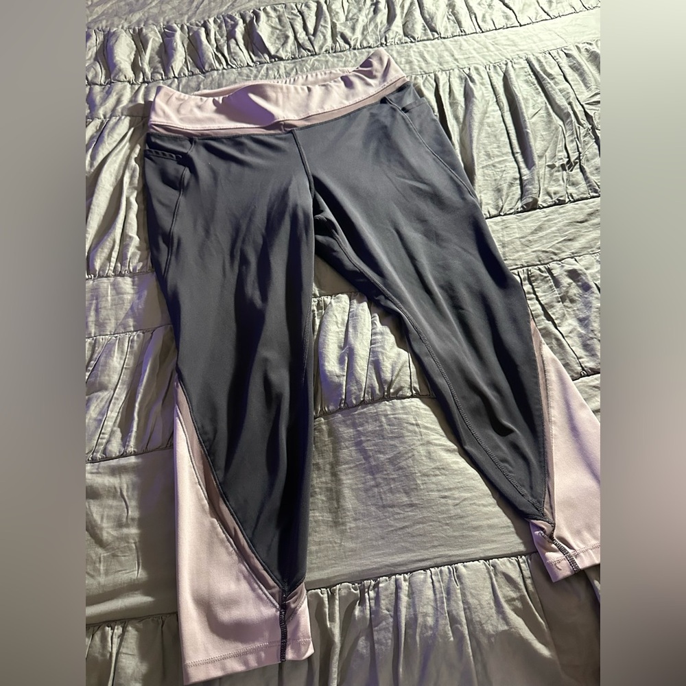 Stylish Gray and‎ Pink leggings